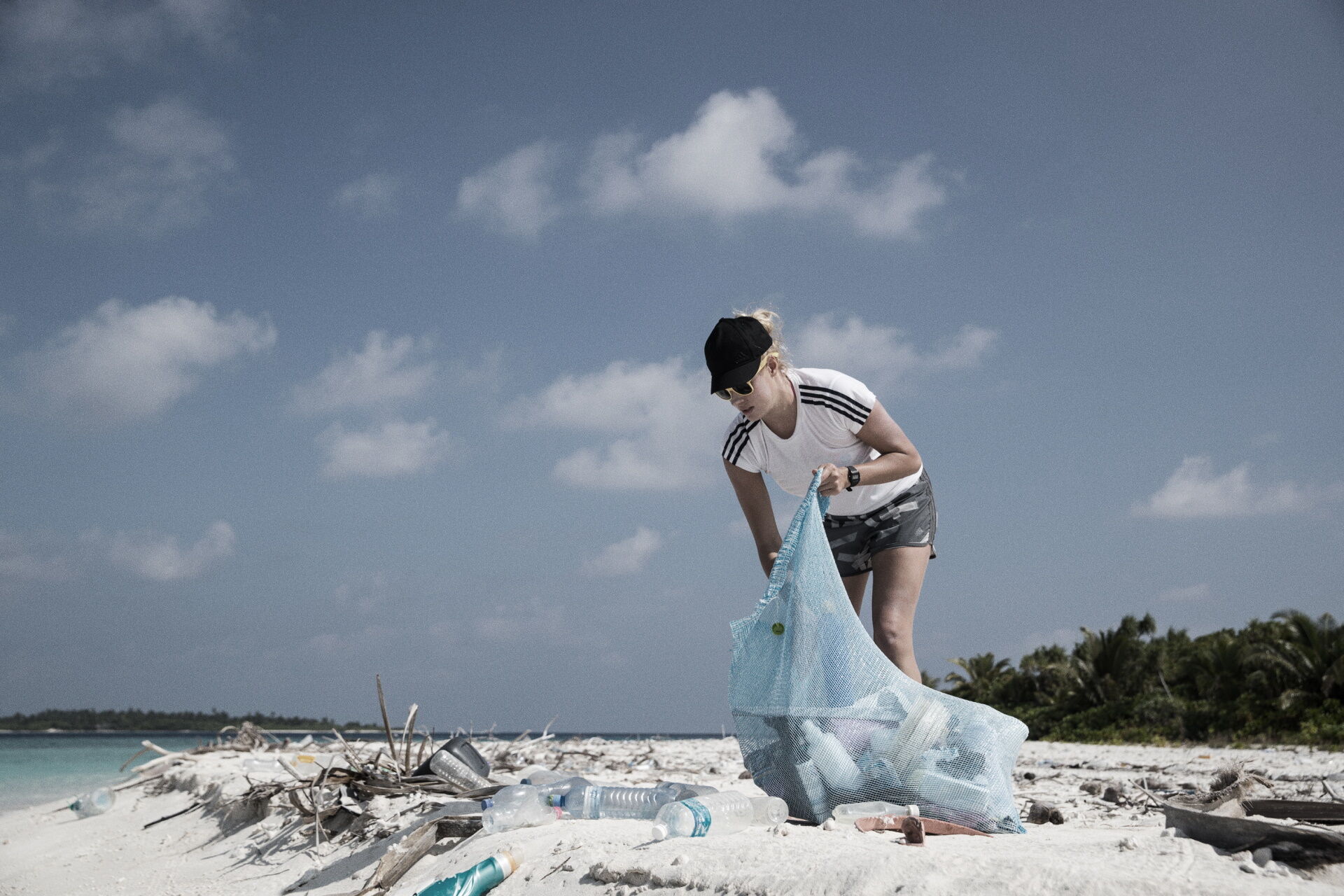 adidas és Parley együttműködés a tengerpartok tisztaságáért