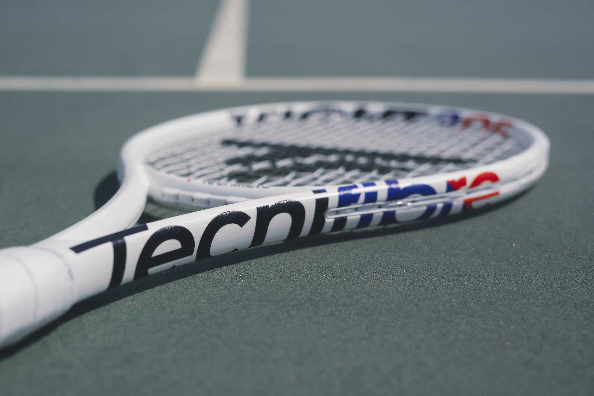 Tecnifibre TFight 305 teniszütő Tecnifibre TFight 305 teniszütő