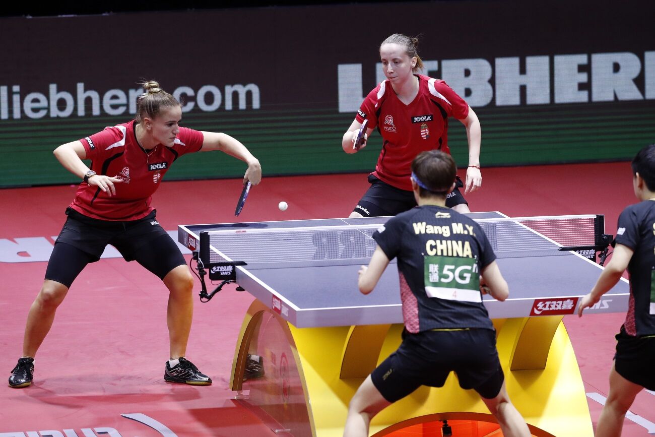Pergel Szandra és Madarász Dóra játszik a budapesti világbajnokság női páros versenyében.