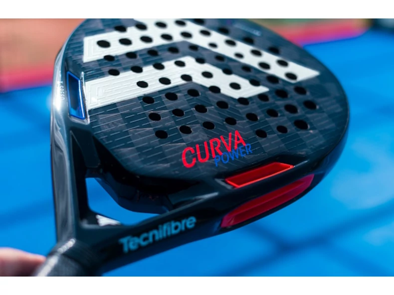 Újdonság a padelben: Tecnifibre Curva padelütők